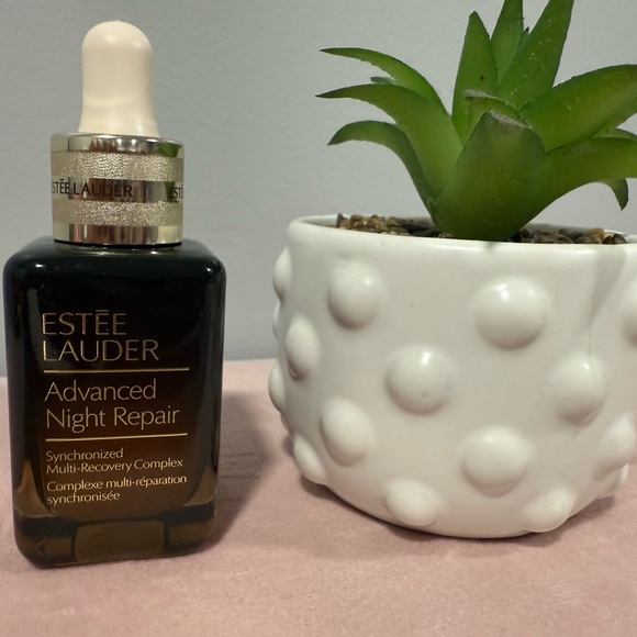 Estee Lauder Advanced Night Repair Serum - Black and Gold